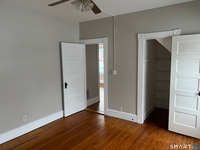 Building Photo - 40 Prospect St