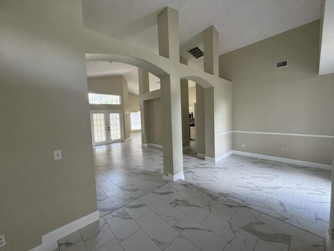 Building Photo - 2347 Blake Way