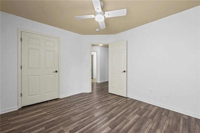 Building Photo - 578 Hardy Water Dr SE