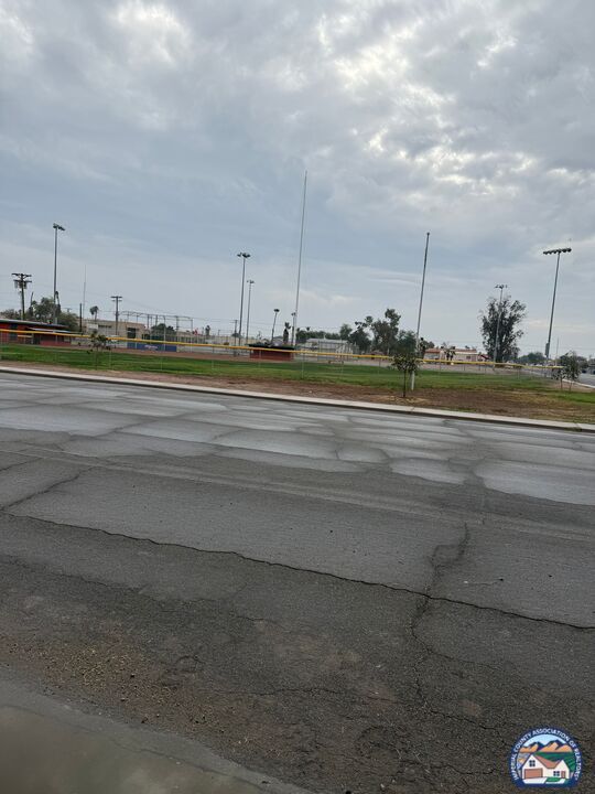 Building Photo - 232 W Barbara St