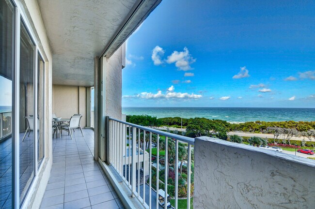 Building Photo - 4301 N Ocean Blvd