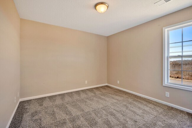 Building Photo - Perfect Family Layout with Office & Large Fenced Backyard