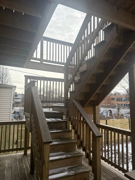 Building Photo - 6716 S Indiana Ave