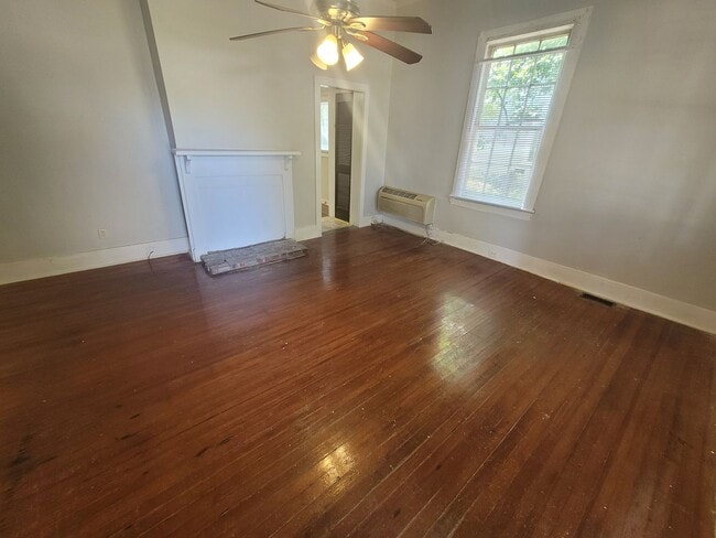 Building Photo - texas932