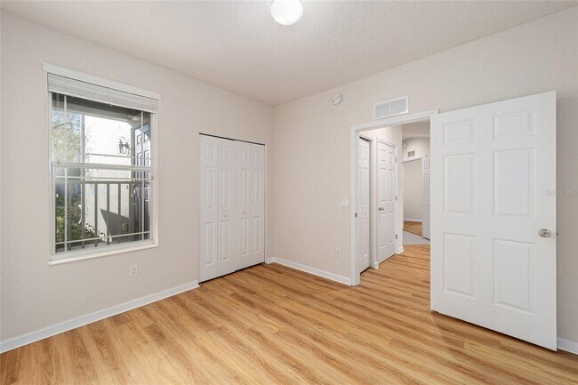 Building Photo - 4570 SW 52nd Cir