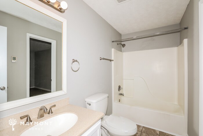 Building Photo - 5926 Buck Rill Dr