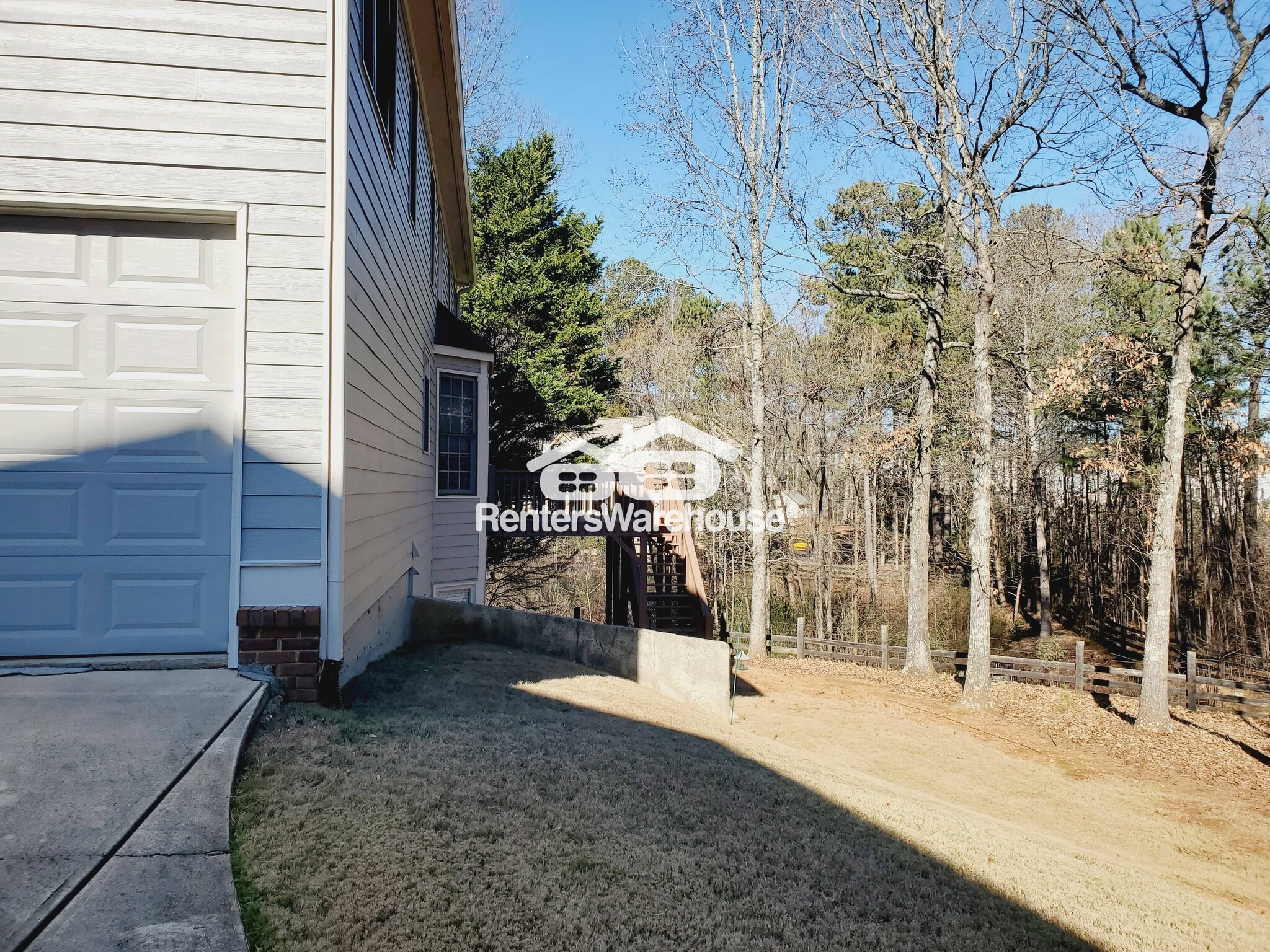 Building Photo - 923 Dual Hall