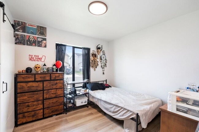Building Photo - Rent: $2100; 3 bed