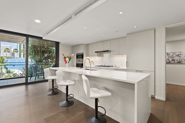 Building Photo - Park Lane Getaway by Gather: 2BR Oceanview...