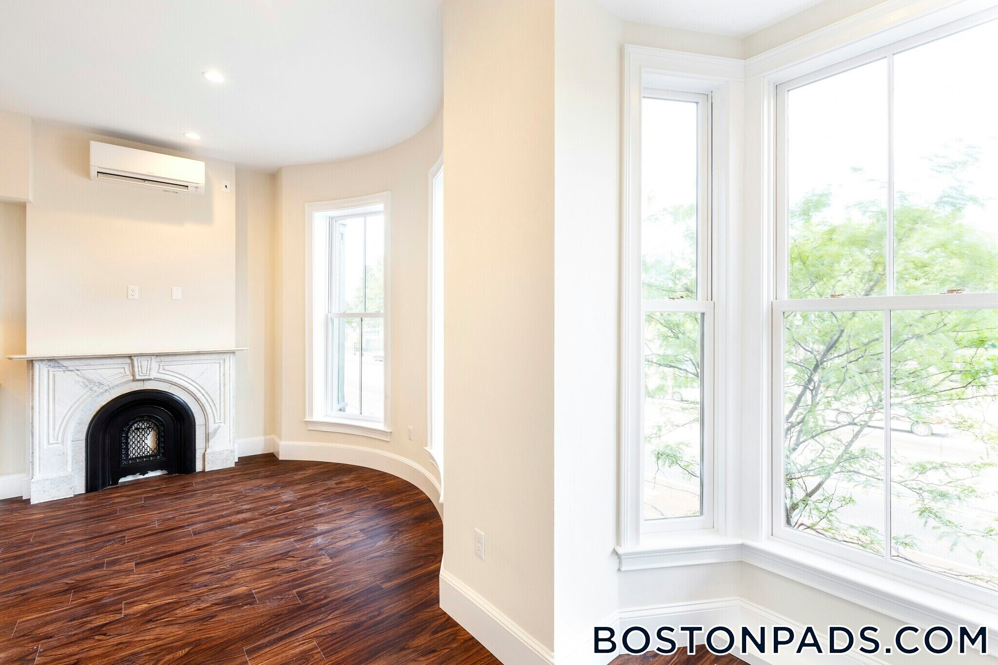 Building Photo - 1902 Washington St