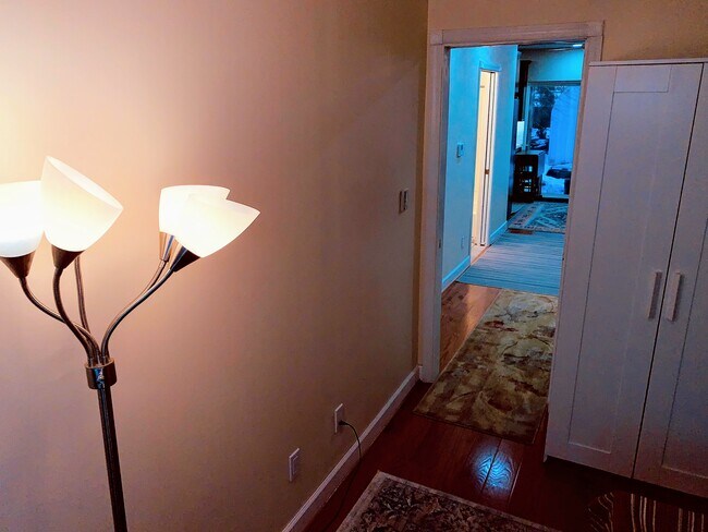 Building Photo - 20 Reichold Rd