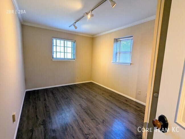Building Photo - 4433 Jarboe St