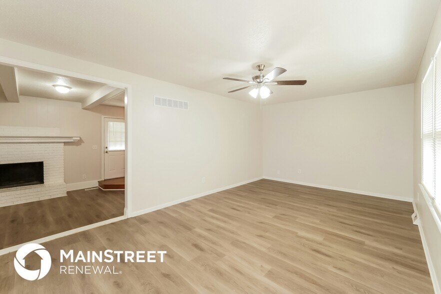 Building Photo - 16505 East 29th St Ct S