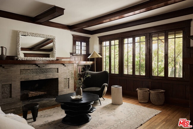 Building Photo - 2606 W Ave 30