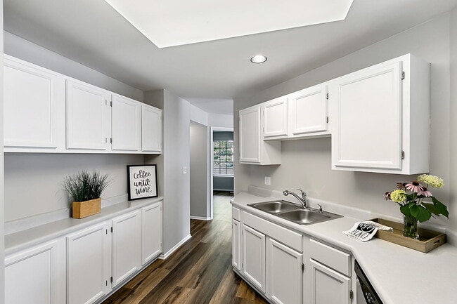 Building Photo - 371 Ashford Cir
