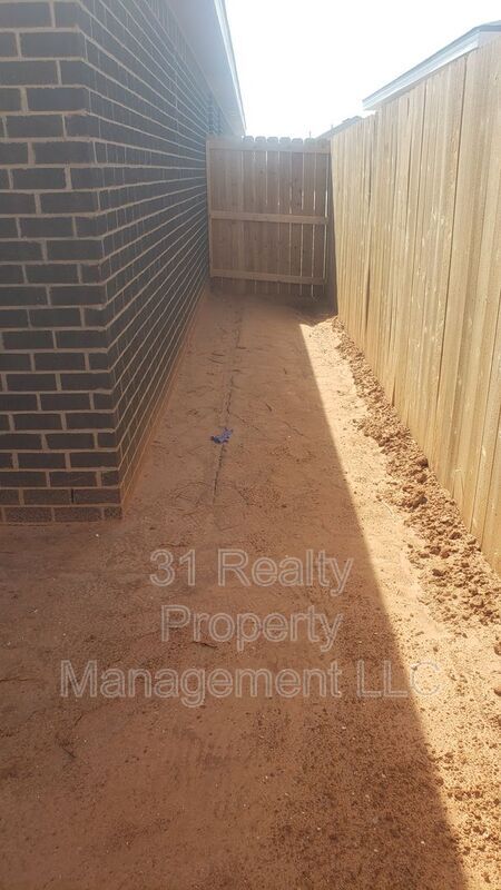 Building Photo - 6804 Lonesome Dove Ln