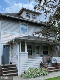 Building Photo - 45 Wiggins St