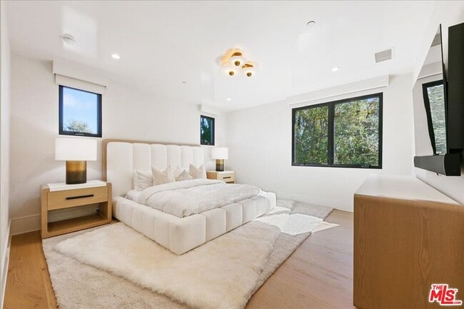 Building Photo - 5757 Hoback Glen Rd