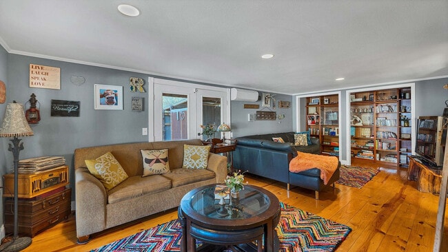 Building Photo - 316 Jacobs Creek Park Rd