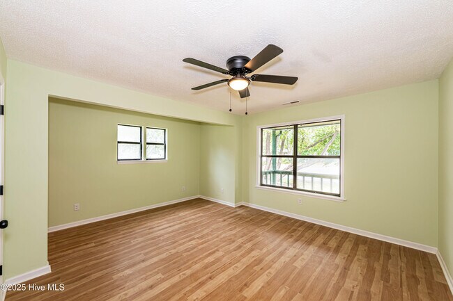 Building Photo - 1100 Audrey Ct