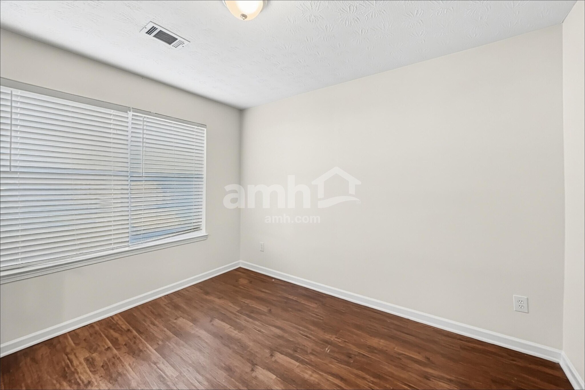 Building Photo - 3168 Bradford Pear Dr