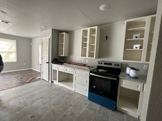 Building Photo - Coming soon..... Beautiful  3 bedroom 2 bath