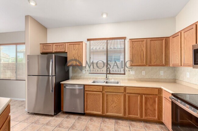 Building Photo - 4020 E Trigger Way