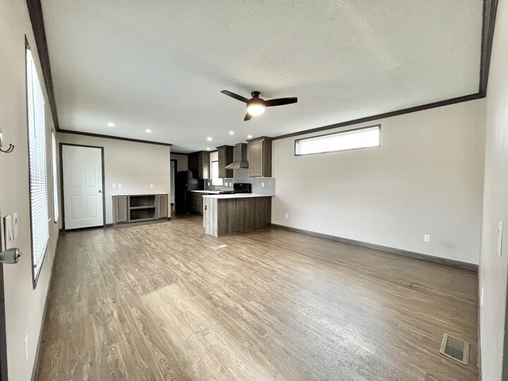 Building Photo - 3701 2nd St