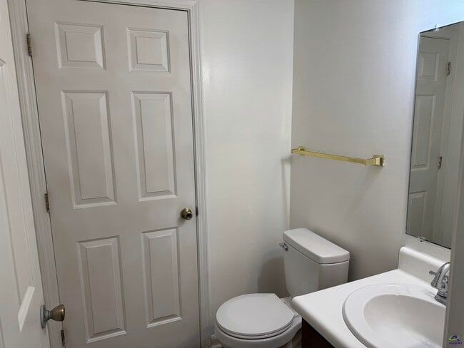 Building Photo - 167 Windermere Cir