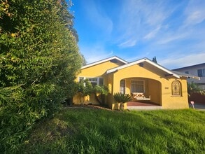 Building Photo - 133 N Tassajara Dr