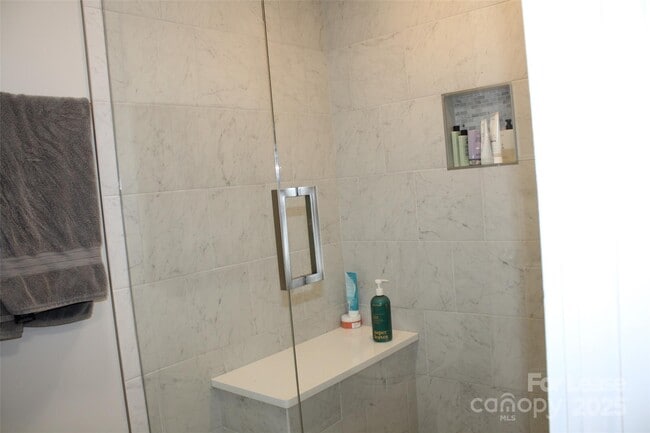 Building Photo - 18749 Vineyard Point Ln