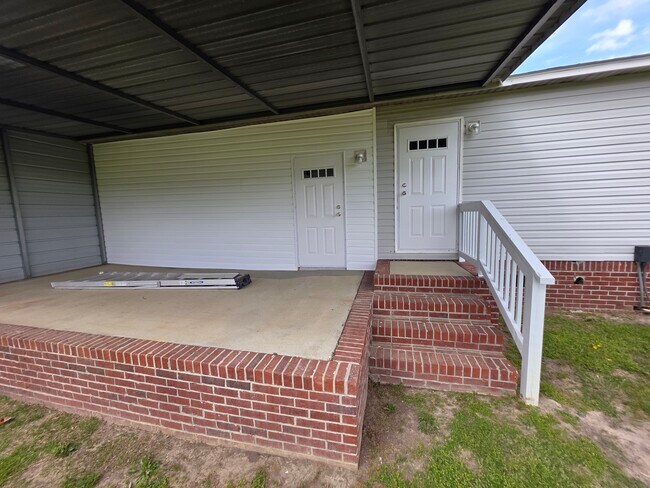 Building Photo - 1527 Haymount Rd