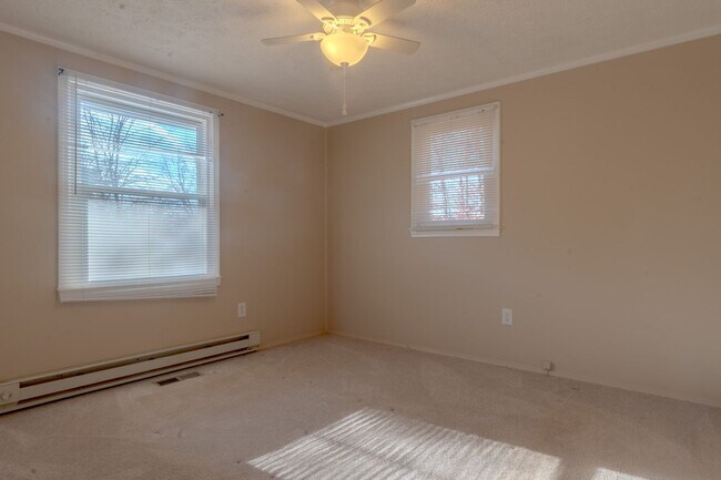 Building Photo - Charming Scottsville 3bedroom 1bath home