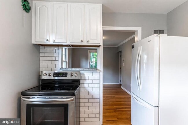 Building Photo - 2759 W George Mason Rd