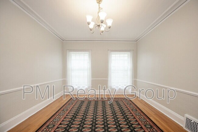 Building Photo - 2129 Coventry Rd