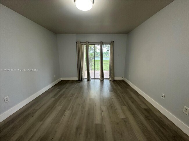 Building Photo - 15330 SW 106th Terrace