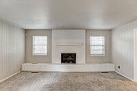 Building Photo - 4 Bedroom,2.5 Bath and 2 Car Garage Duplex with Fireplace and Prime Location Near Lake Hefner