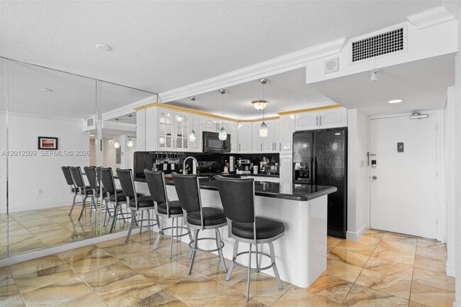 Building Photo - 401 Ocean Dr