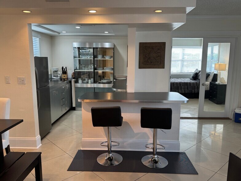 Building Photo - 112 S Federal Hwy