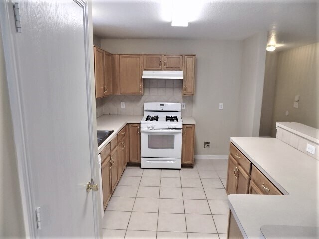 Building Photo - 651 Cypresswood Ter