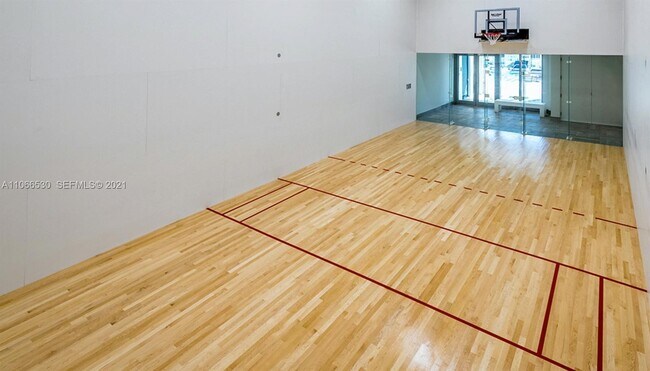 Building Photo - 4010 S Ocean Dr