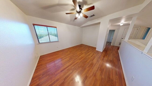 Building Photo - 6705 Rosita Oak Dr