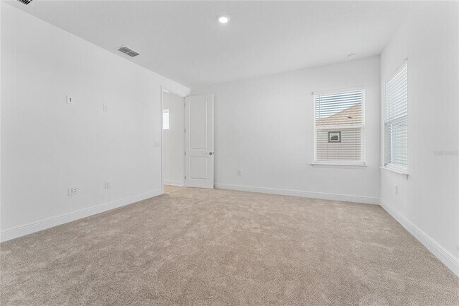 Building Photo - 10065 Peebles St