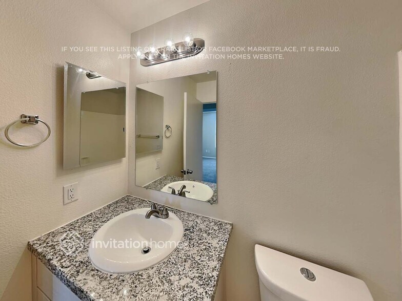 Building Photo - 12559 W Medlock Dr