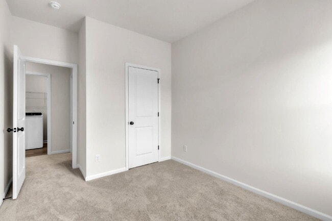 Building Photo - New Construction 3BR/2.5BA Townhome with Loft in Downtown Travelers Rest