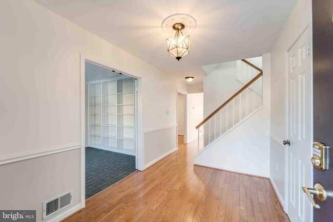 Building Photo - 7713 Bristol Square Ct