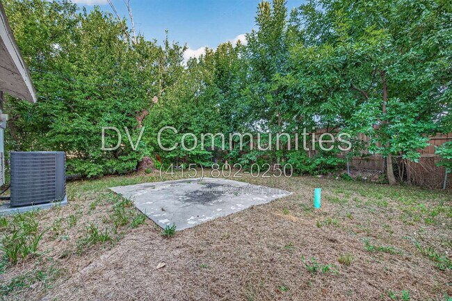 Building Photo - 5910 Southtown St