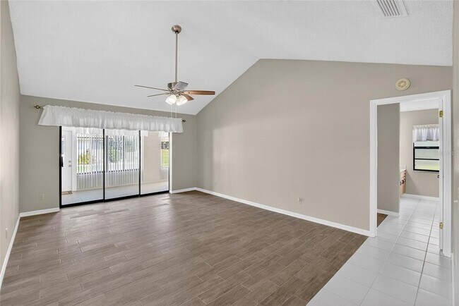 Building Photo - 1831 Wolf Laurel Dr