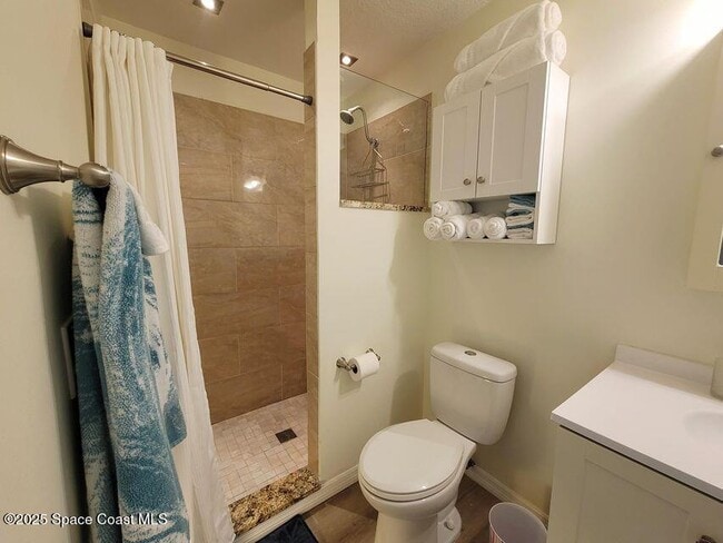 Building Photo - 225 S Tropical Trail
