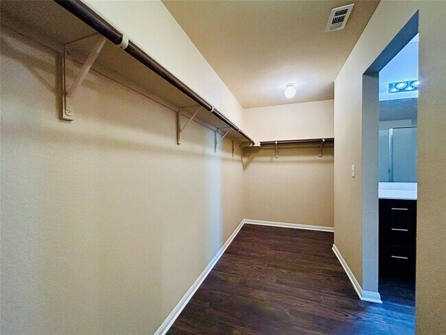 Building Photo - 15205 Wideleaf Cove